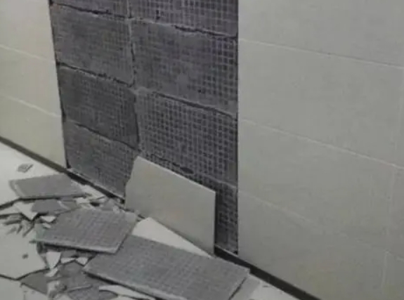纳溪瓷砖空鼓维修公司分享下纳溪墙砖松动维修的知识